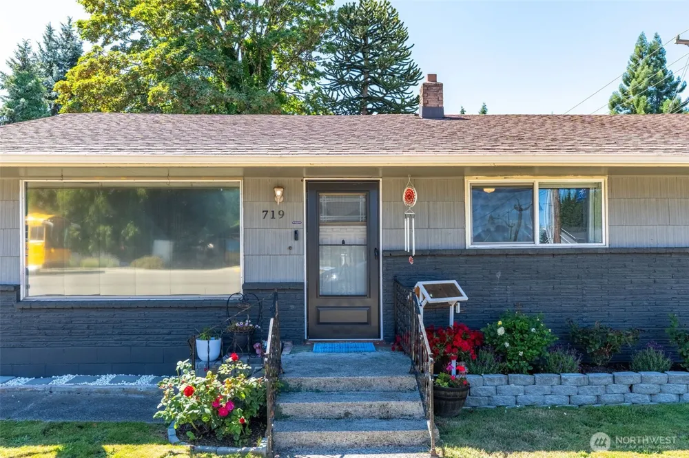 719 2nd Ave NE Napavine, WA 98565