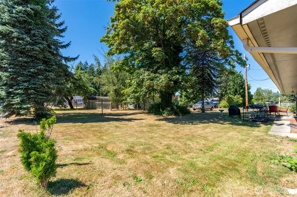 719 2nd Ave NE Napavine, WA 98565