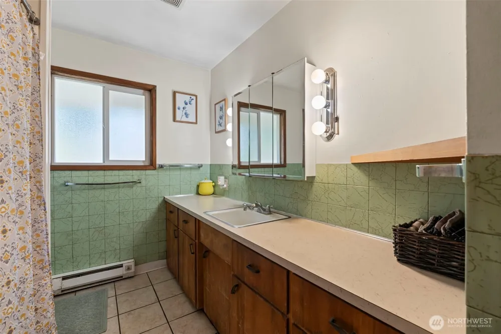 719 2nd Ave NE Napavine, WA 98565