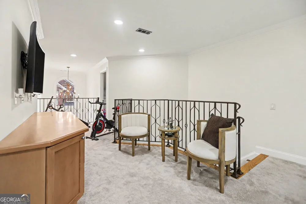6375 Glenridge DR Sandy Springs, GA 30328