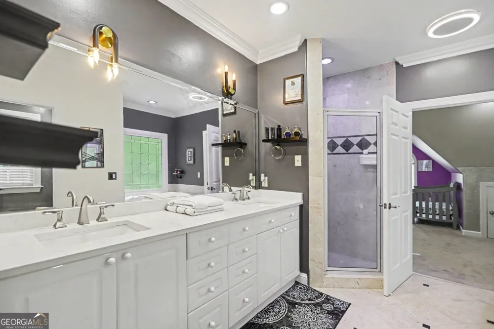 6375 Glenridge DR Sandy Springs, GA 30328