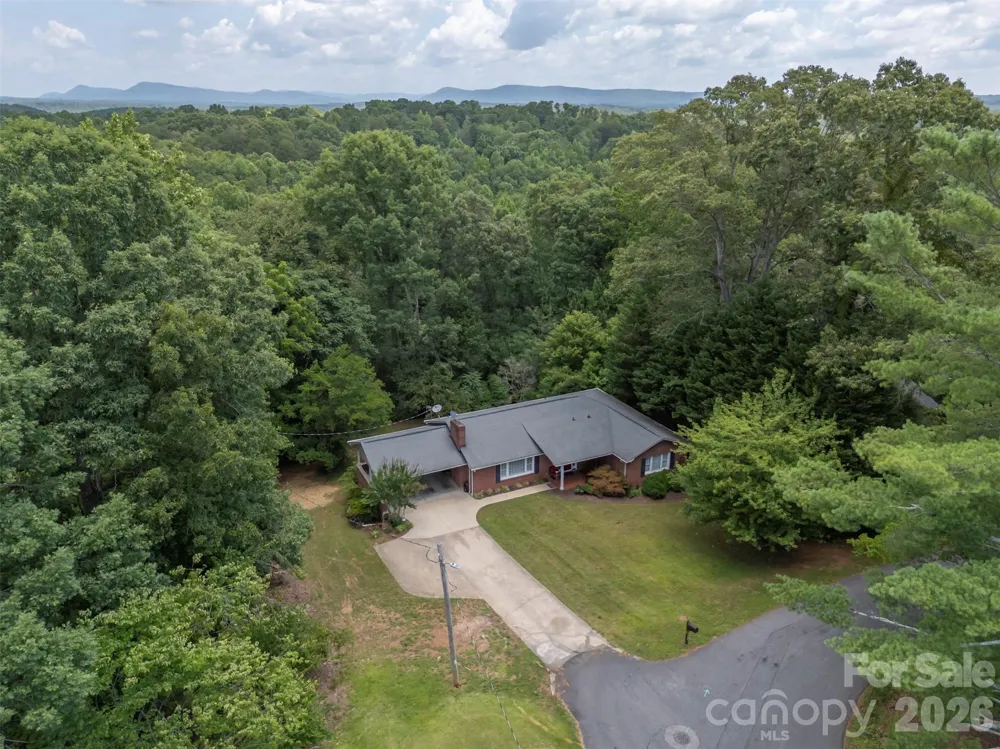 303 Elizabeth Avenue Forest City, NC 28043