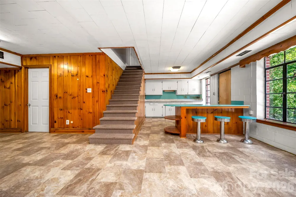 303 Elizabeth Avenue Forest City, NC 28043