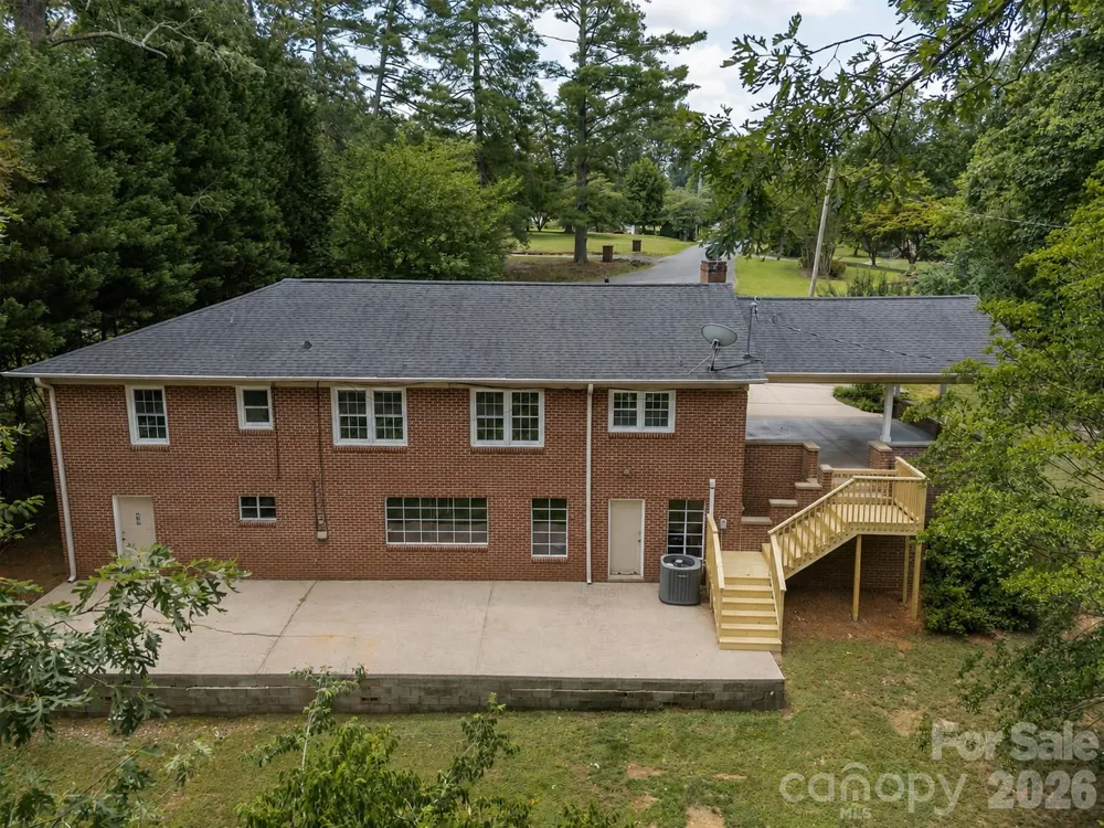 303 Elizabeth Avenue Forest City, NC 28043