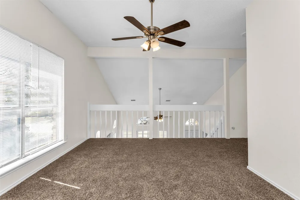11805 S Eloise Balch Springs, TX 75180