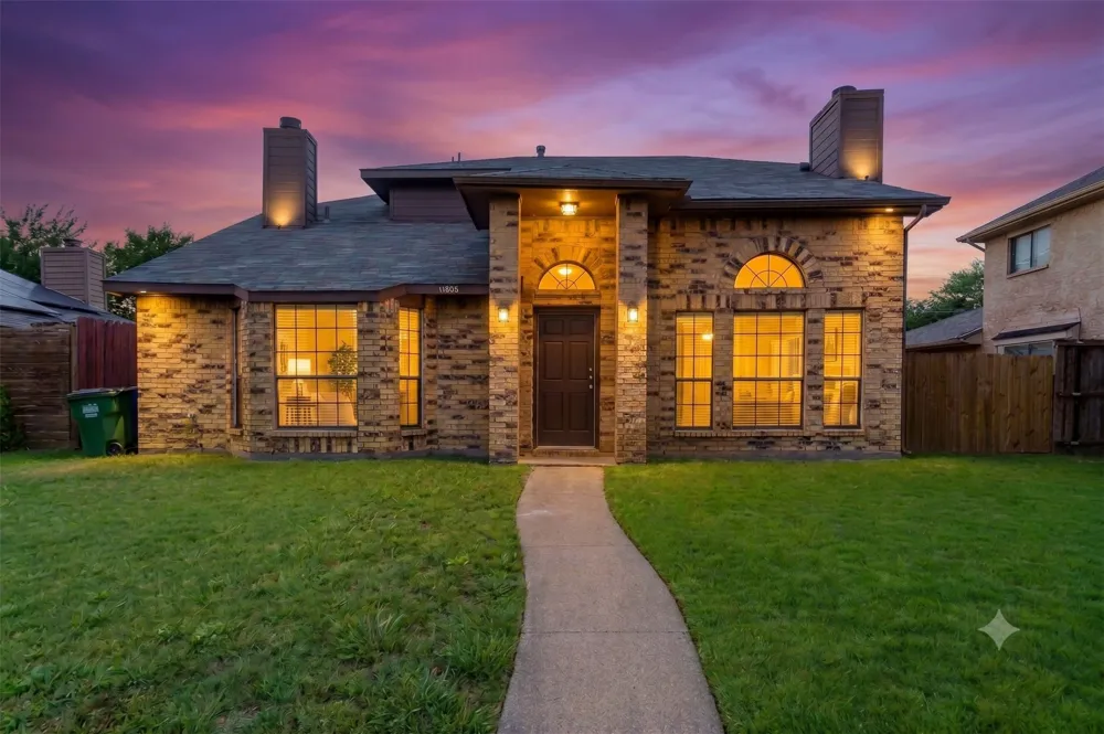 11805 S Eloise Balch Springs, TX 75180