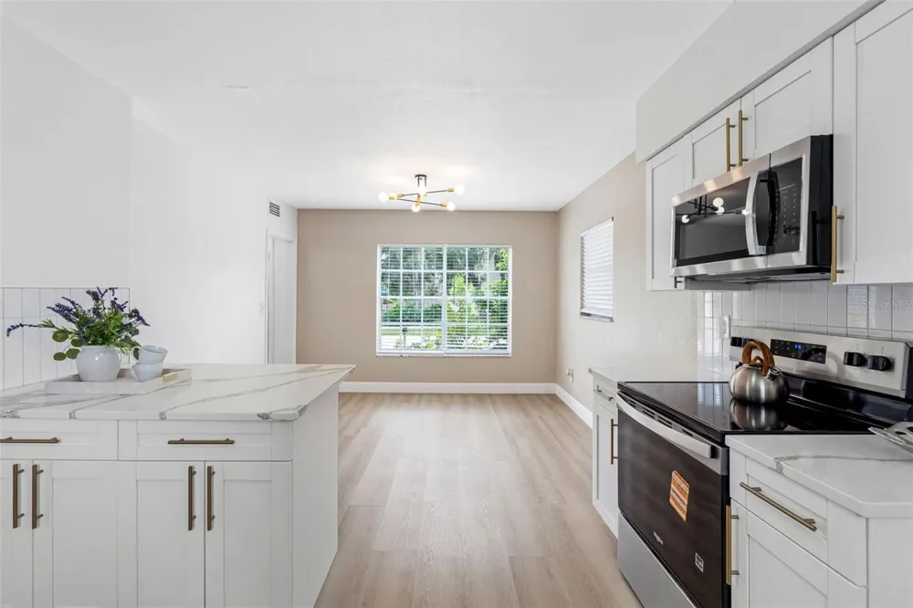 230 BEVERLY BOULEVARD Brandon, FL 33511