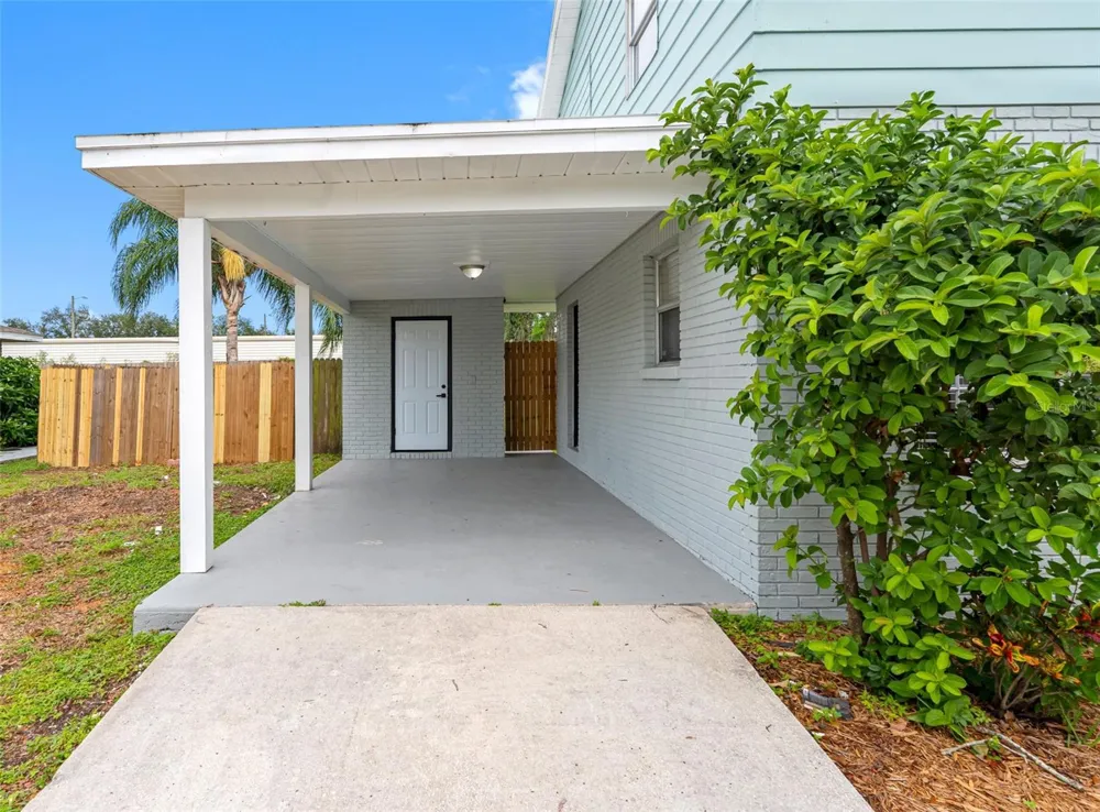 230 BEVERLY BOULEVARD Brandon, FL 33511