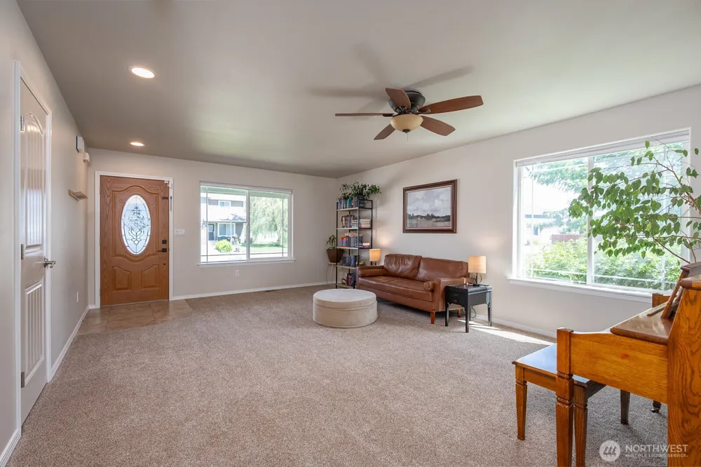 138 Scenic Drive NE Moses Lake, WA 98837
