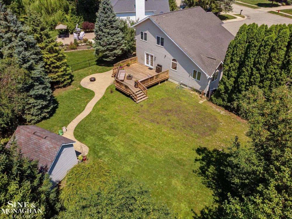 886 Montana Street Marysville City, MI 48040