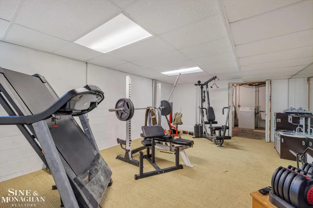 886 Montana Street Marysville City, MI 48040