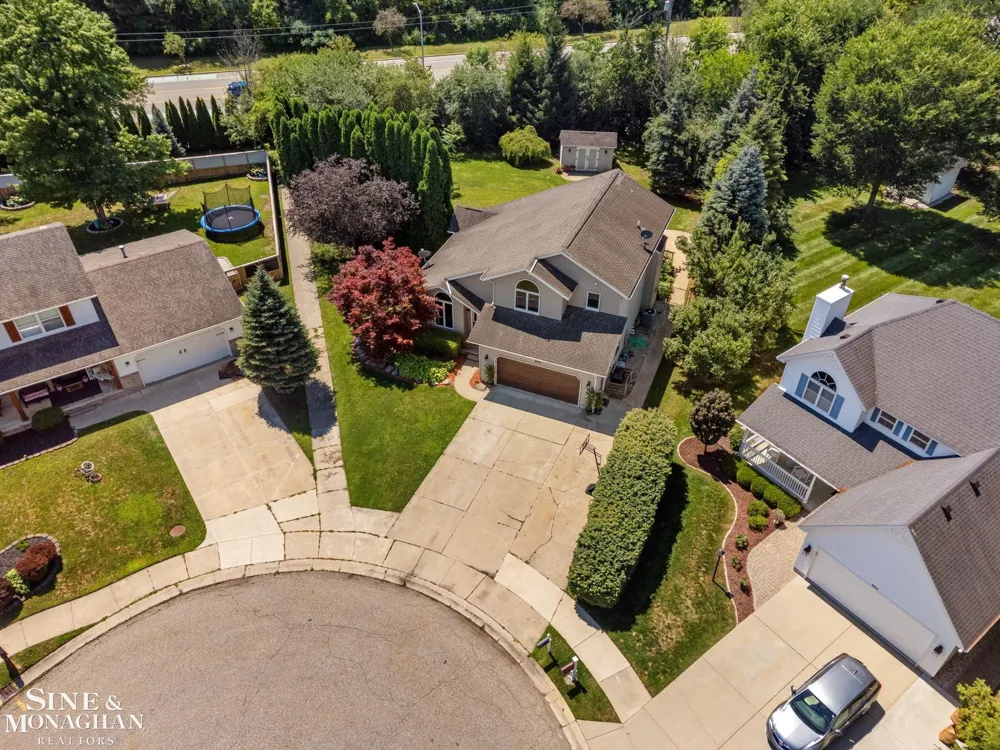 886 Montana Street Marysville City, MI 48040