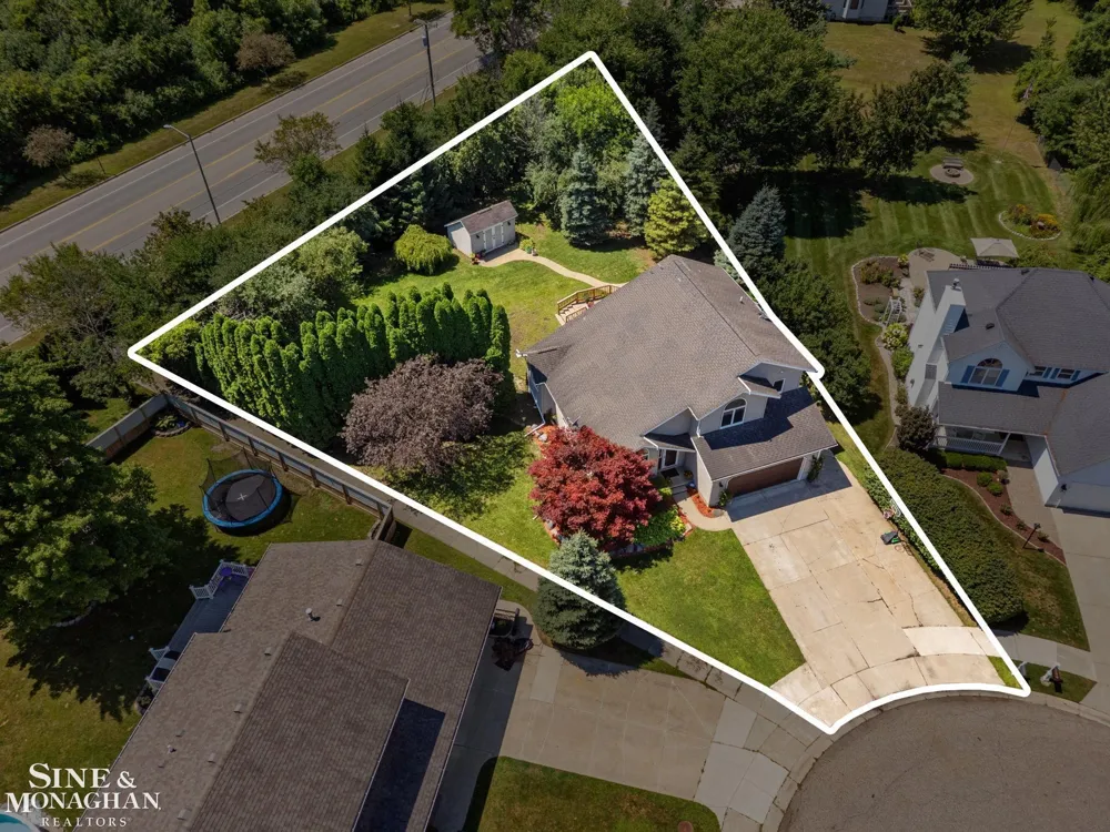 886 Montana Street Marysville City, MI 48040