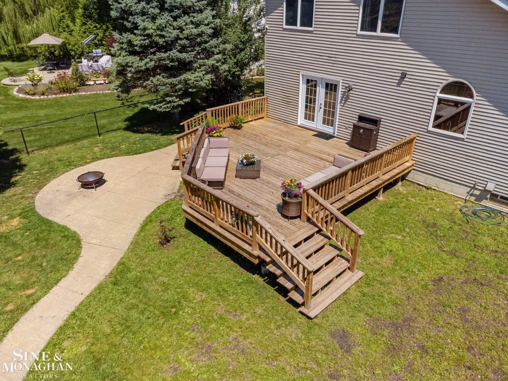 886 Montana Street Marysville City, MI 48040