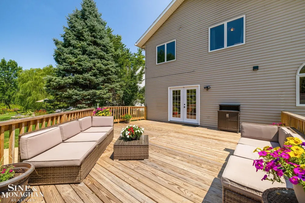 886 Montana Street Marysville City, MI 48040