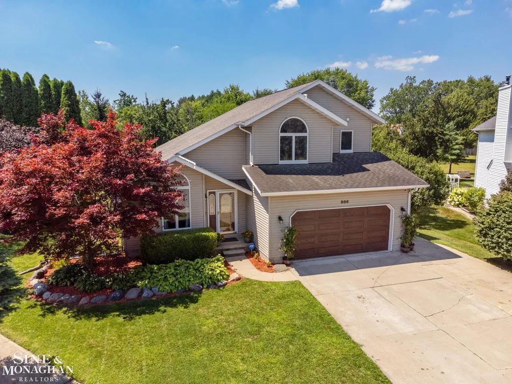 886 Montana Street Marysville City, MI 48040