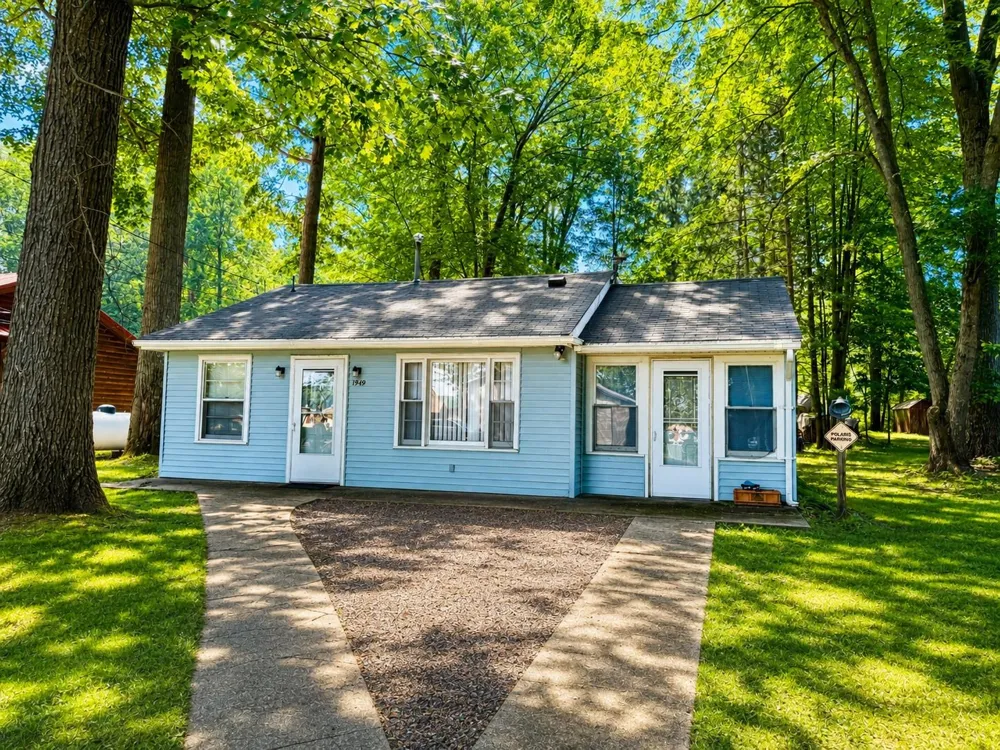 1949 Wolf Lake Drive Peacock Township, MI 49304