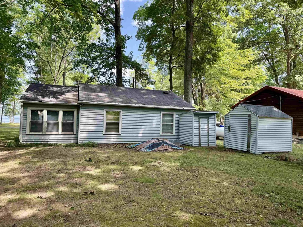 1949 Wolf Lake Drive Peacock Township, MI 49304