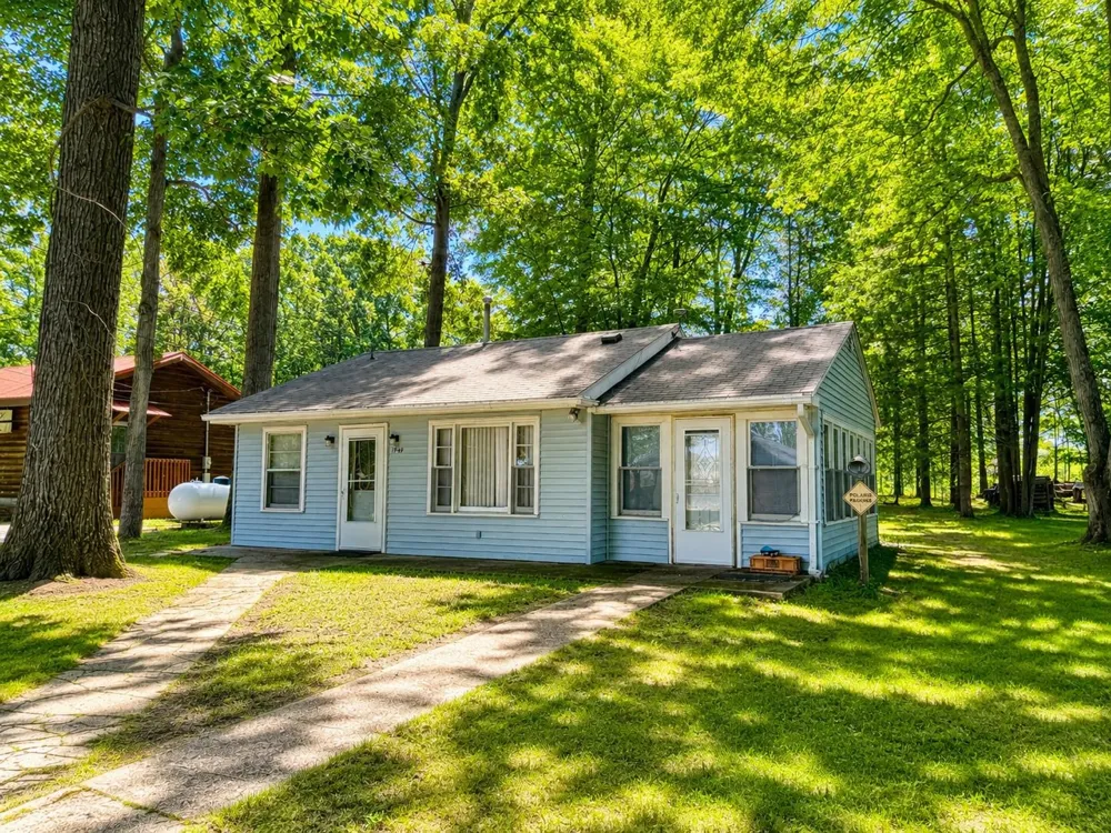 1949 Wolf Lake Drive Peacock Township, MI 49304
