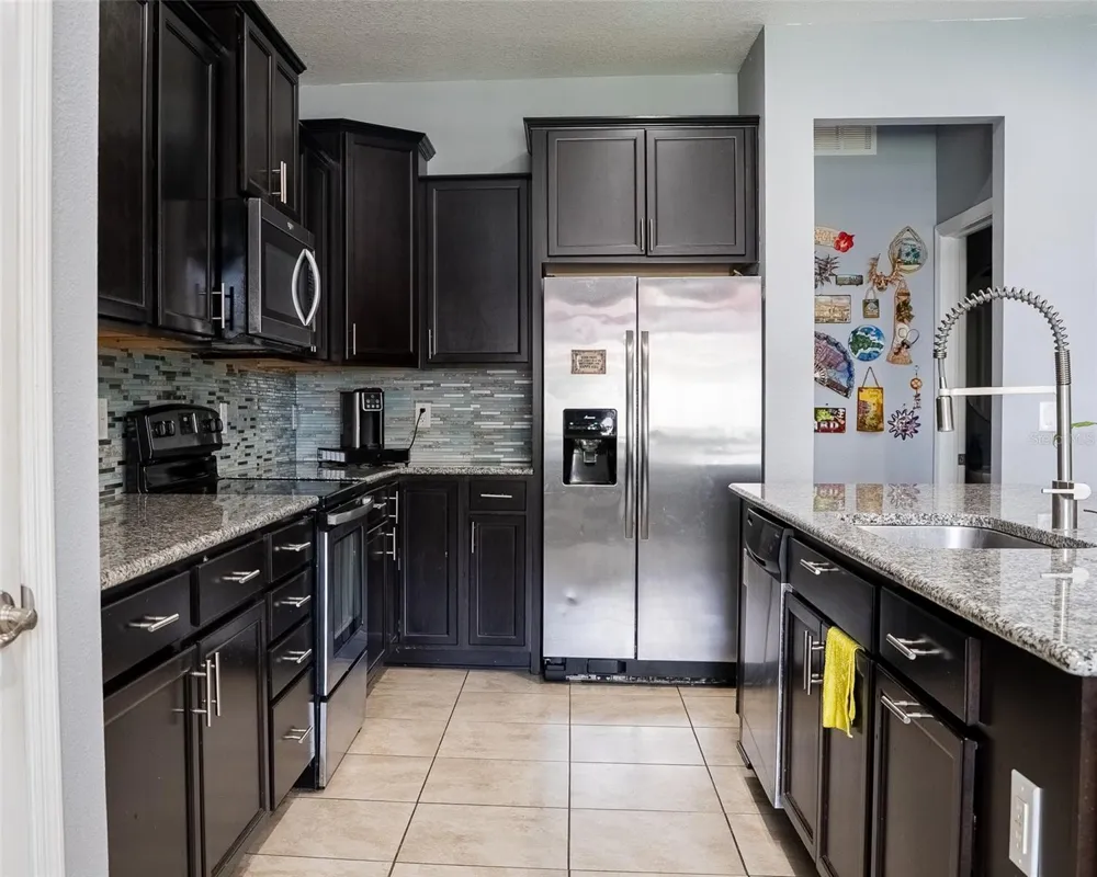 1507 GADSDEN POINT PLACE Ruskin, FL 33570