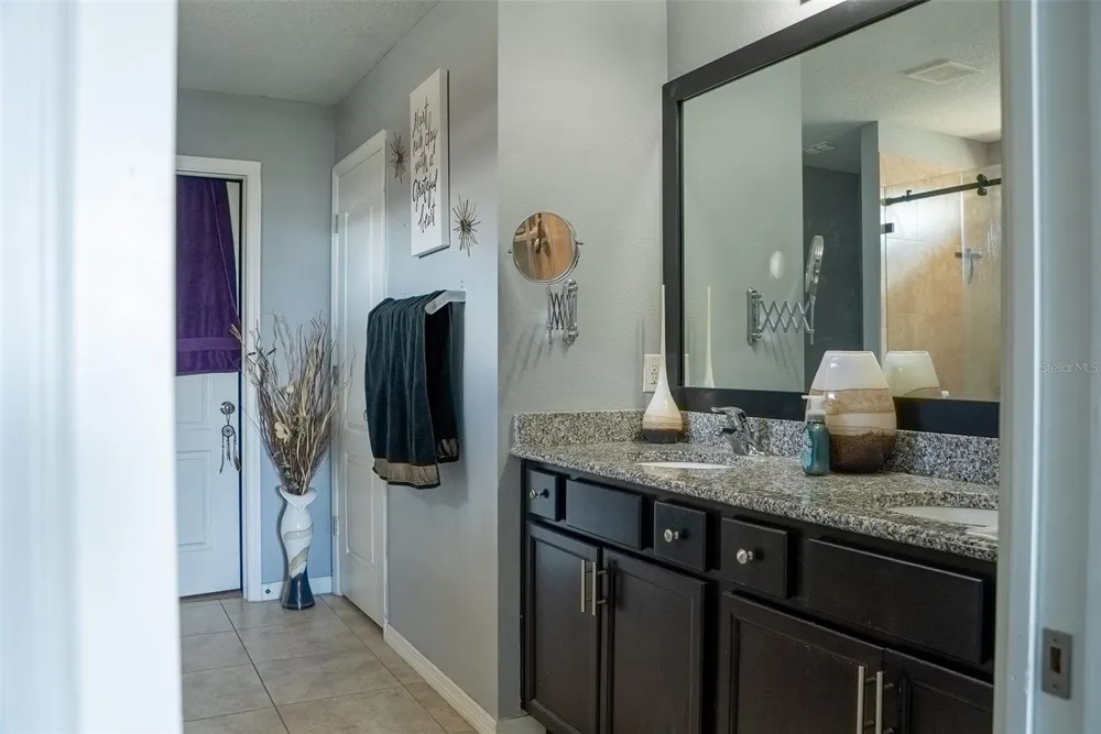 1507 GADSDEN POINT PLACE Ruskin, FL 33570