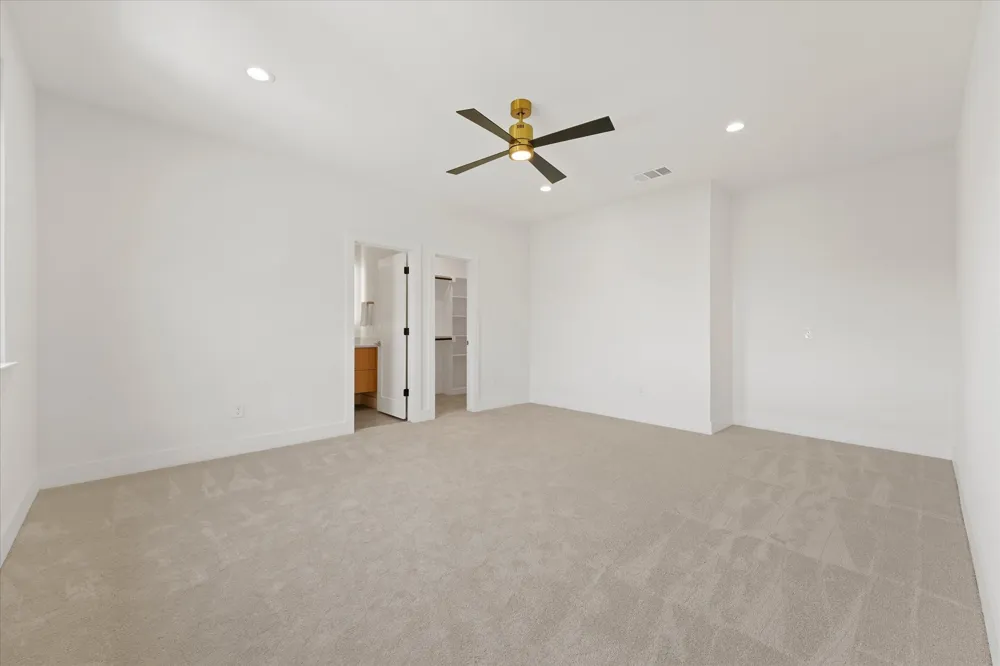 1032 E Par View Circle Grand Prairie, TX 75104