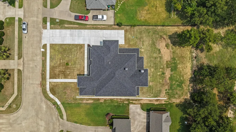 1032 E Par View Circle Grand Prairie, TX 75104