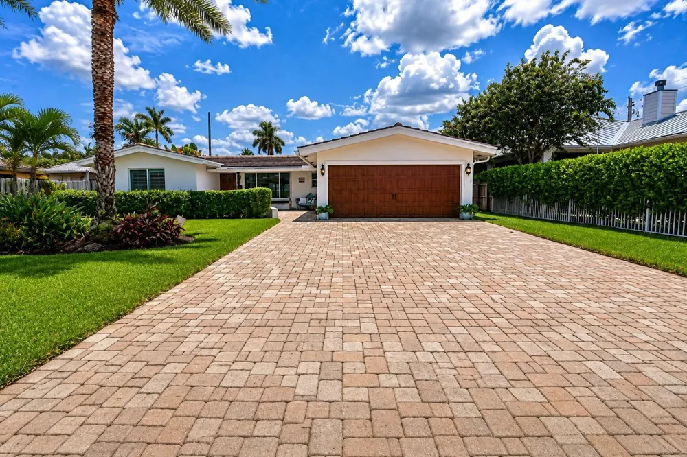 2832 NE 34TH STREET Lighthouse Point, FL 33064