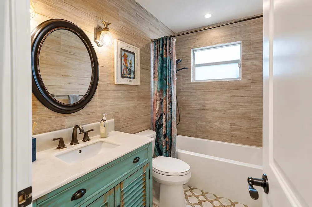 2832 NE 34TH STREET Lighthouse Point, FL 33064