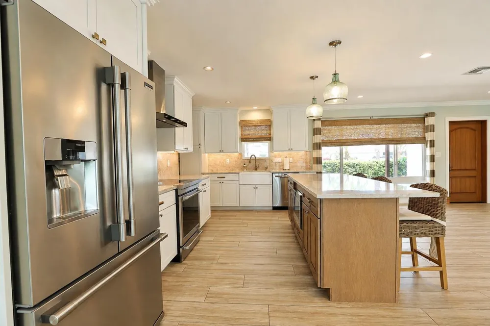 2832 NE 34TH STREET Lighthouse Point, FL 33064