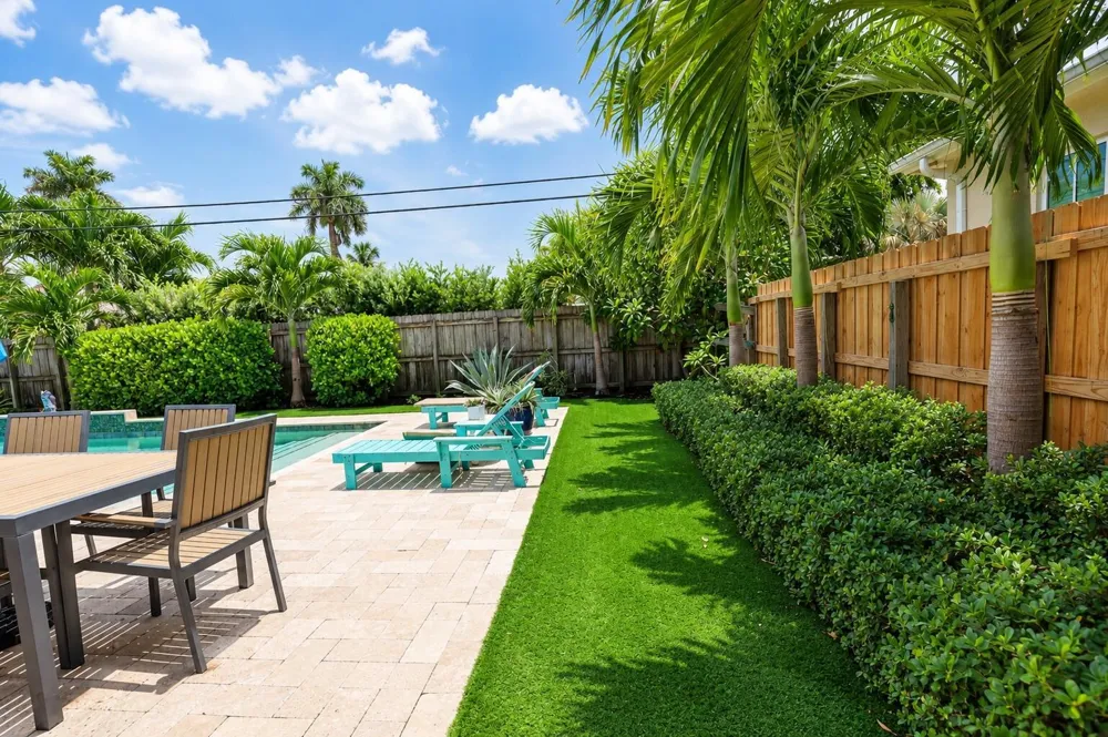 2832 NE 34TH STREET Lighthouse Point, FL 33064