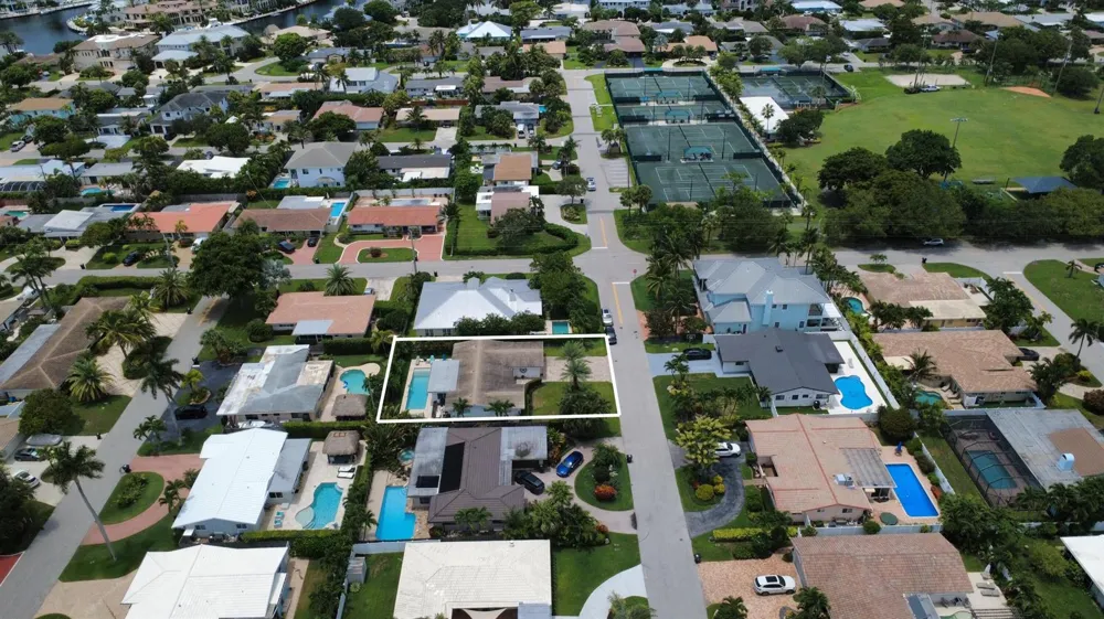 2832 NE 34TH STREET Lighthouse Point, FL 33064