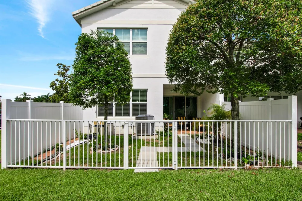 50 PALM LANE Royal Palm Beach, FL 33411