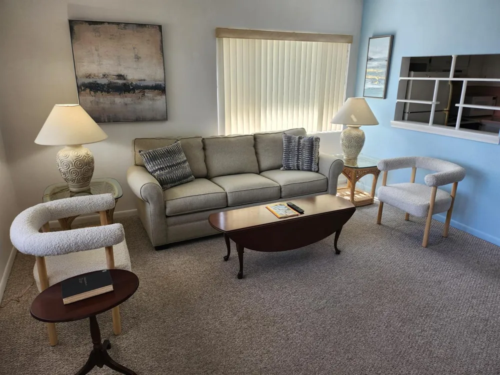 3322 CYNTHIA LANE #208 