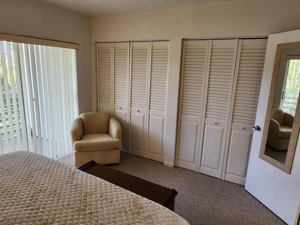 3322 CYNTHIA LANE #208 