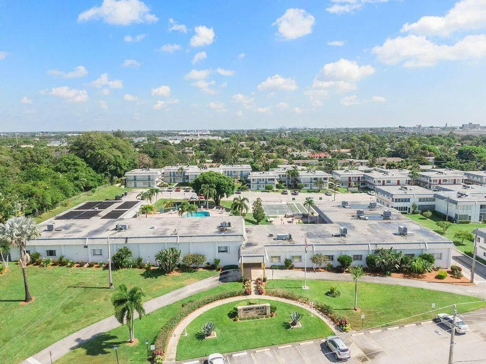 3322 CYNTHIA LANE #208 