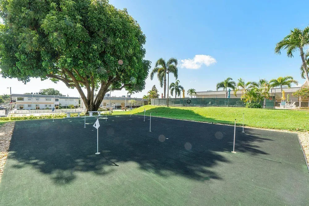 3322 CYNTHIA LANE #208 
