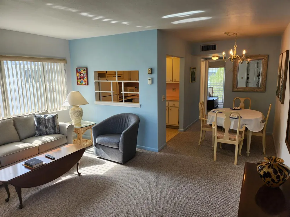 3322 CYNTHIA LANE #208 