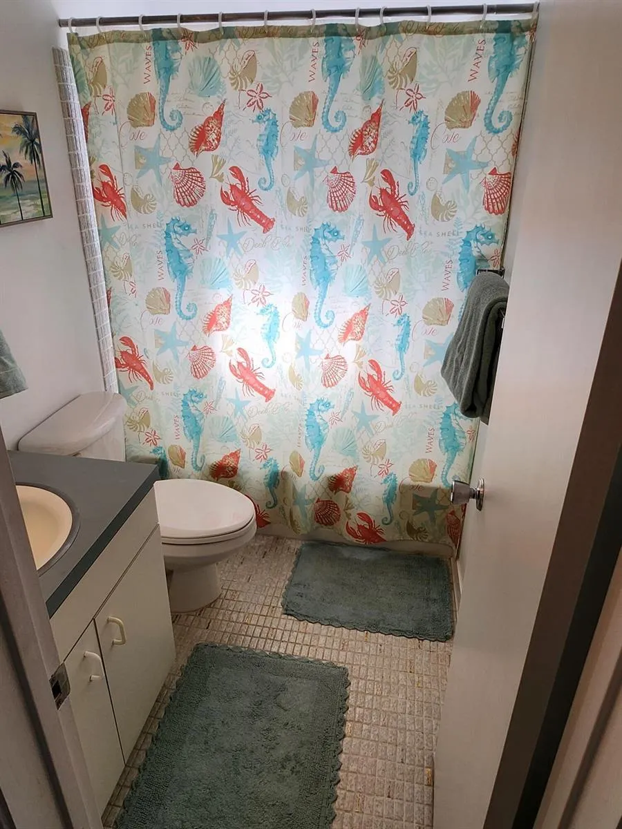 3322 CYNTHIA LANE #208 