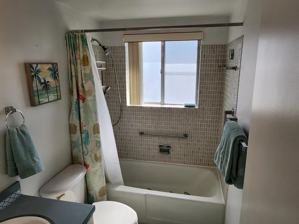 3322 CYNTHIA LANE #208 