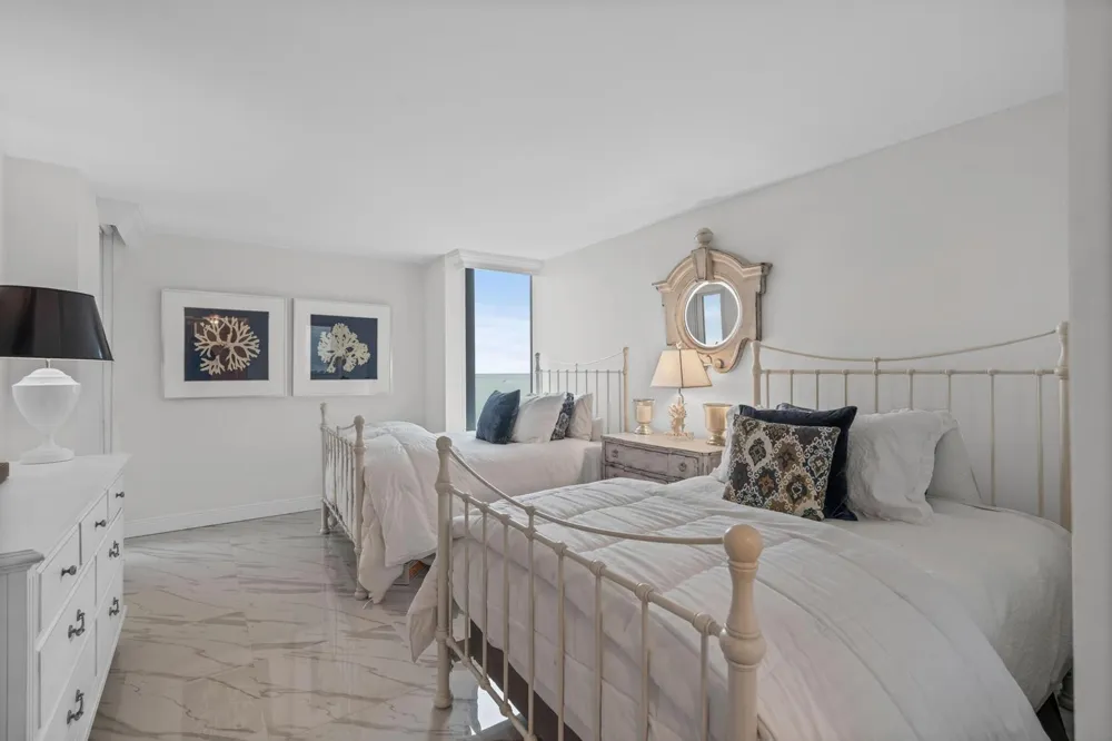 5550 Ocean Drive #5c Singer Island, FL 33404