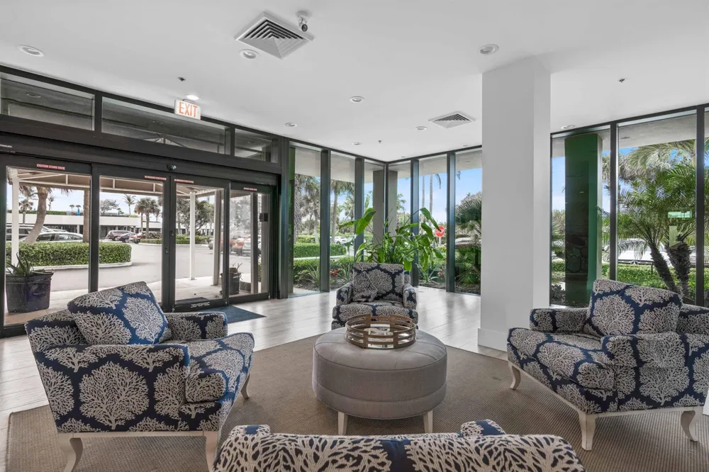 5550 Ocean Drive #5c Singer Island, FL 33404