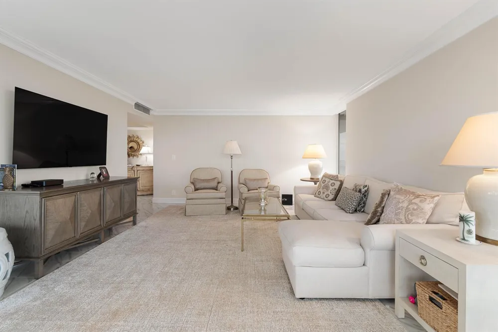 5550 Ocean Drive #5c Singer Island, FL 33404