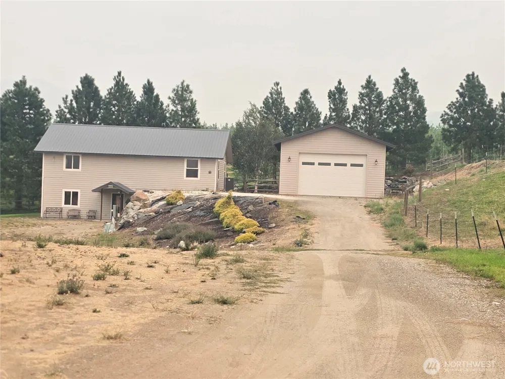 32 Pilot Wheel Road Tonasket, WA 98855