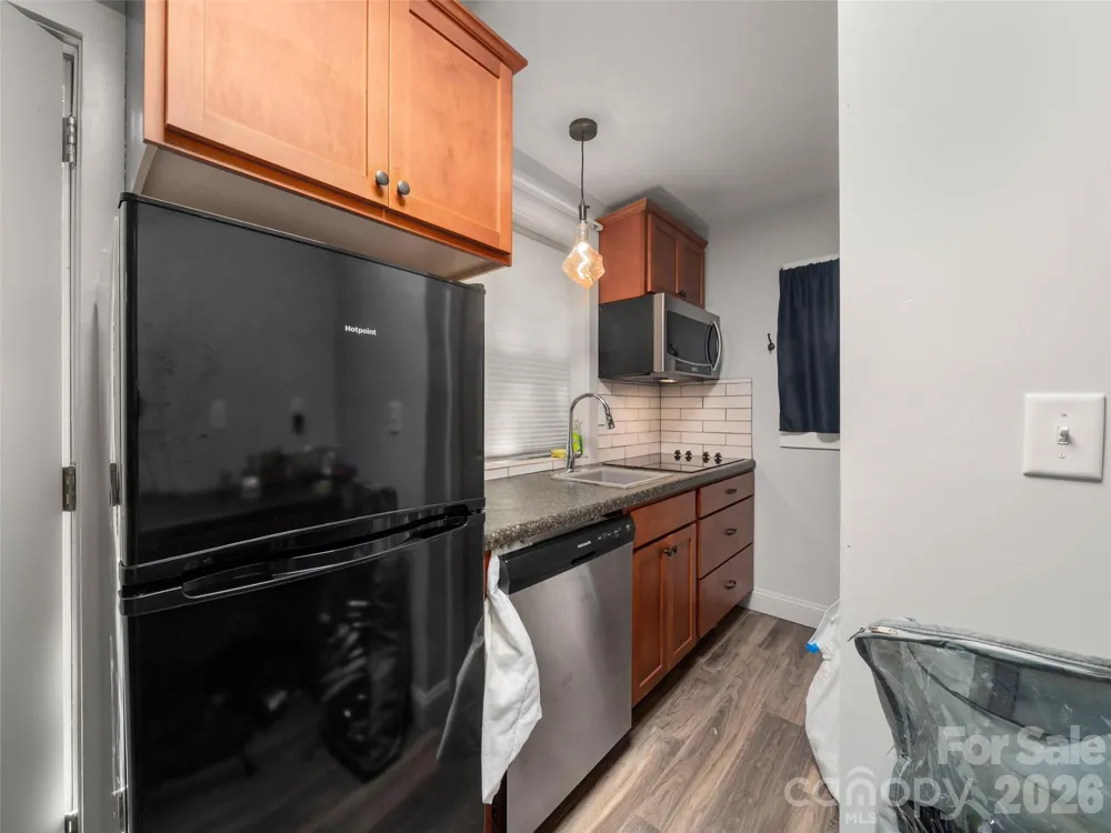 185 Duckworth Avenue Brevard, NC 28712