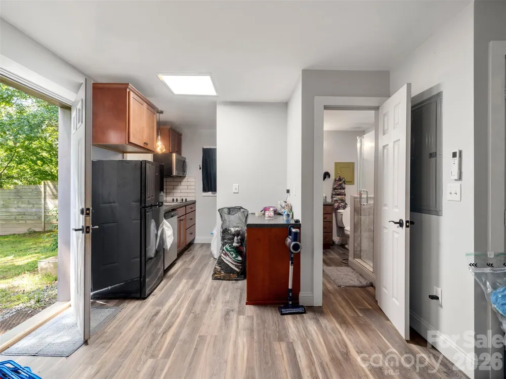 185 Duckworth Avenue Brevard, NC 28712