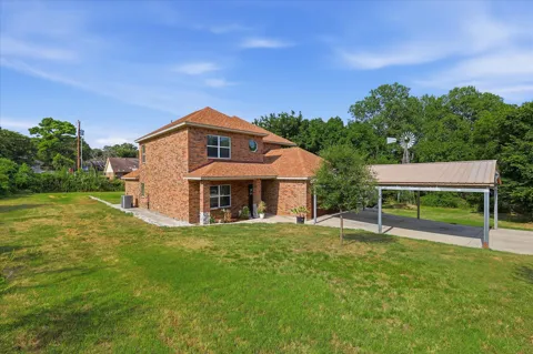 7200 Courtney Drive