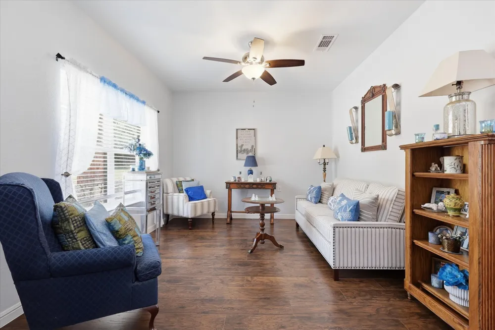 7200 Courtney Drive Azle, TX 76020