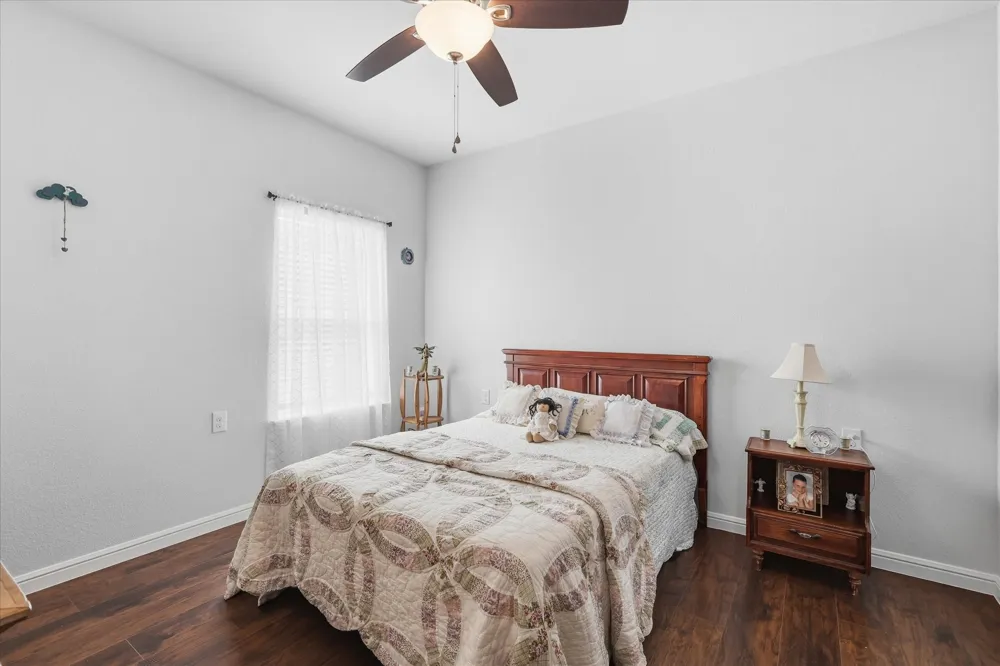 7200 Courtney Drive Azle, TX 76020