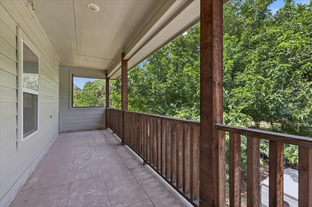 7200 Courtney Drive Azle, TX 76020